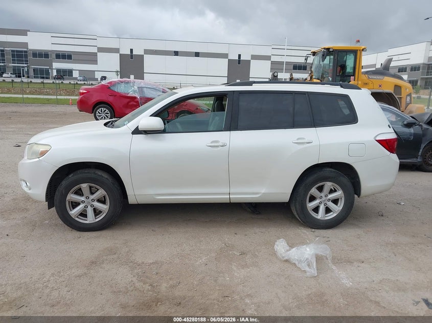 2010 Toyota Highlander Se V6 VIN: 5TDKK3EH2AS020817 Lot: 45280188