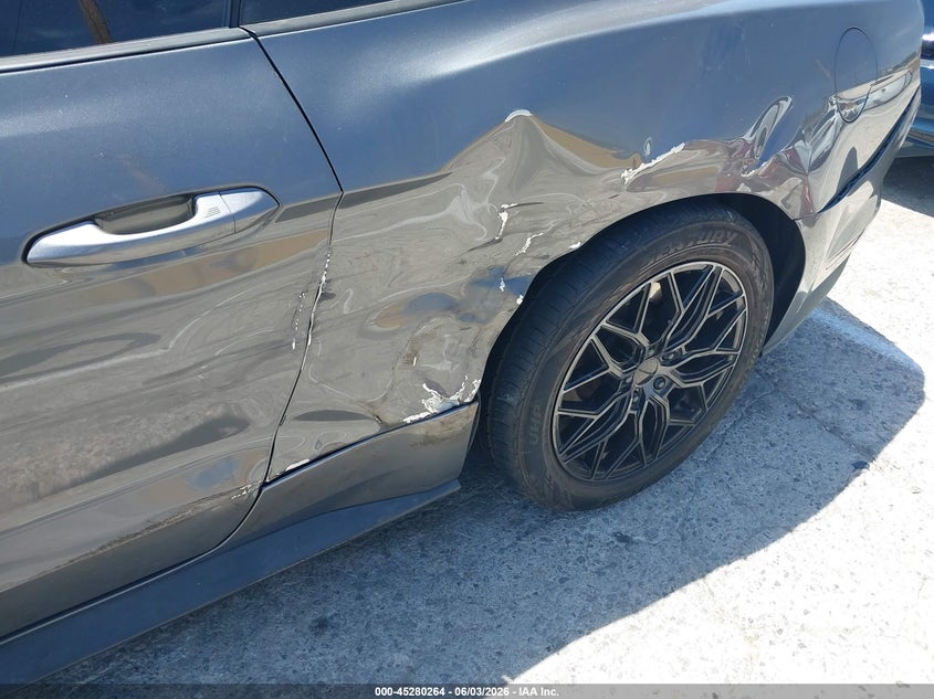 2022 FORD MUSTANG GT FASTBACK — Photo 12