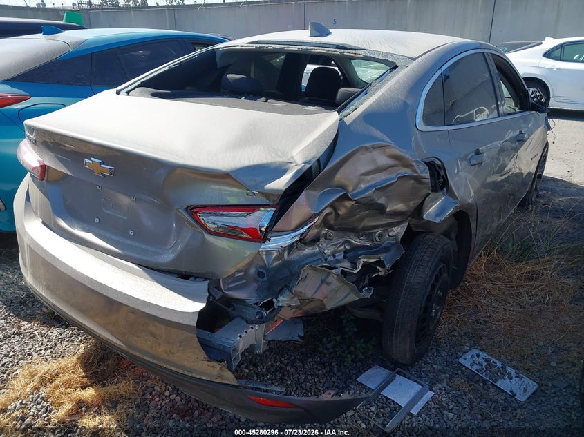 2022 CHEVROLET MALIBU auction photo 4