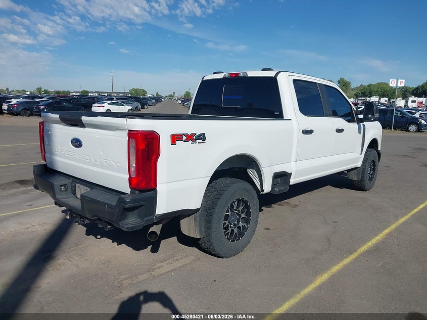2023 FORD F-250 auction photo 4