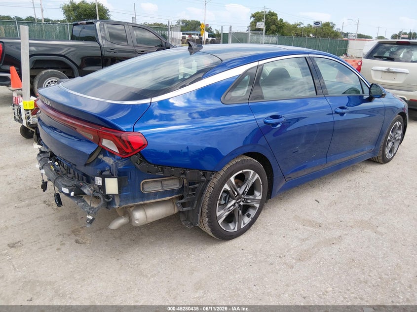 2023 KIA K5 auction photo 4