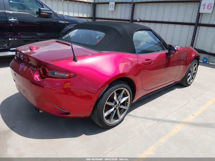 Vin: jm1ndad74n0508292, lot: 45778323, mazda mx-5 miata grand touring 20224