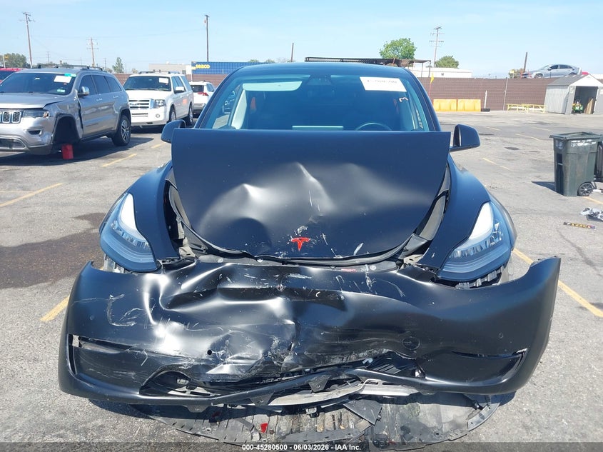 2020 Tesla Model Y Long Range Dual Motor All-Wheel Drive/Performance Dual Motor All-Wheel Drive VIN: 5YJYGDEF8LF038438 Lot: 45280500