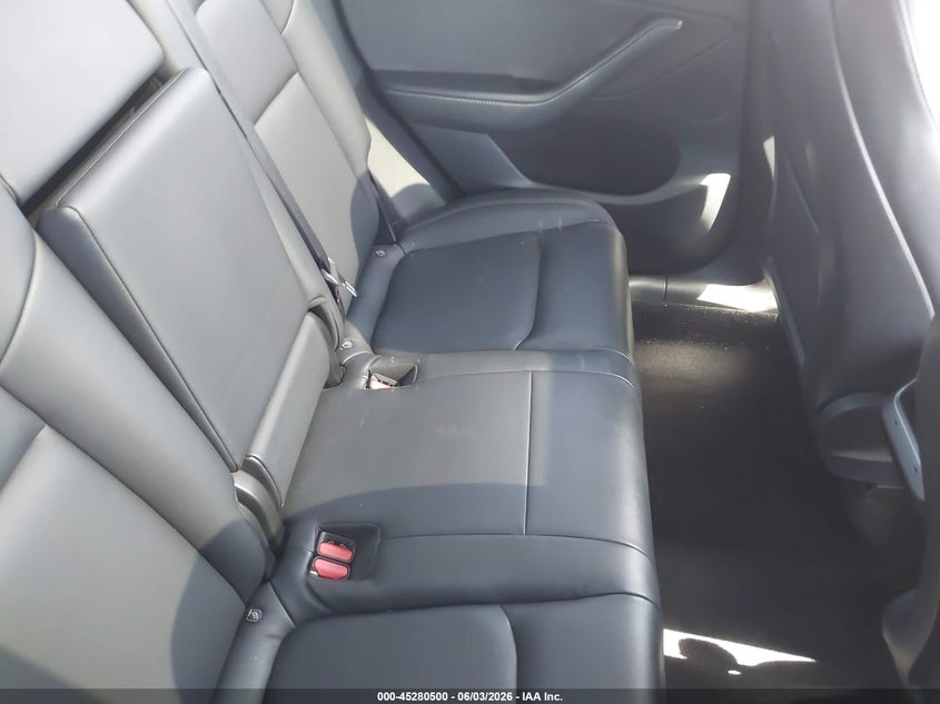 2020 Tesla Model Y Long Range Dual Motor All-Wheel Drive/Performance Dual Motor All-Wheel Drive VIN: 5YJYGDEF8LF038438 Lot: 45280500