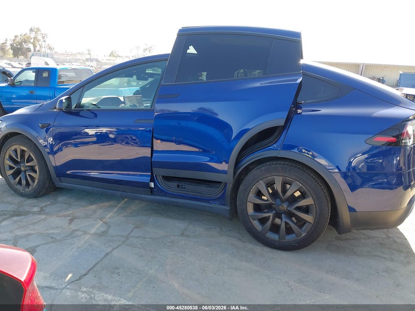 2023 Tesla Model X Dual Motor All-Wheel Drive/Standard Range VIN: 7SAXCDE59PF386840 Lot: 45280538