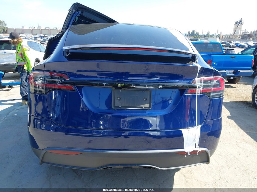 2023 Tesla Model X Dual Motor All-Wheel Drive/Standard Range VIN: 7SAXCDE59PF386840 Lot: 45280538
