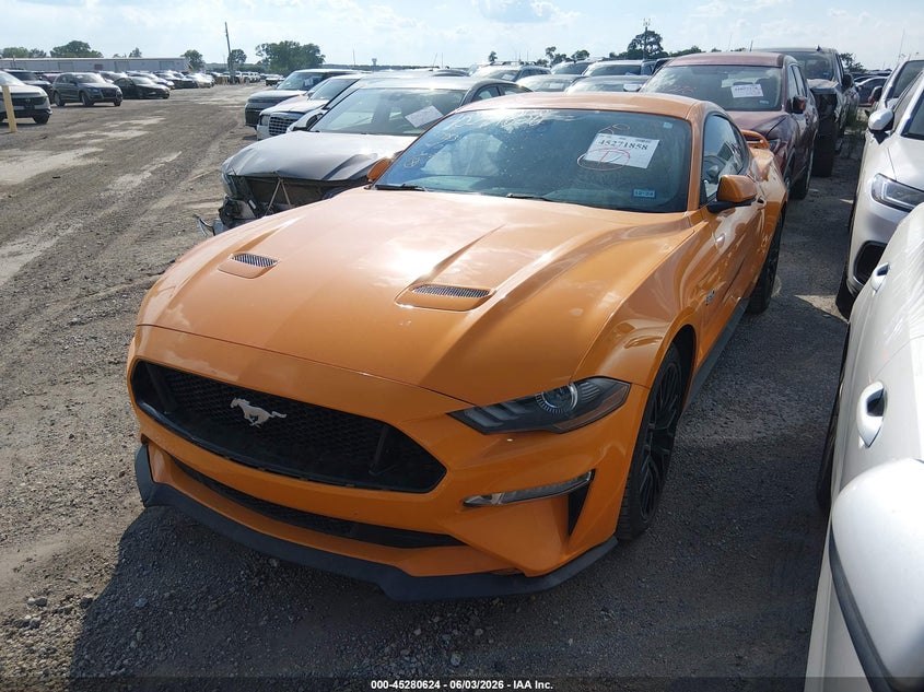 Vin: 1fa6p8cfxj5113677, lot: 45778448, ford mustang gt premium 20182