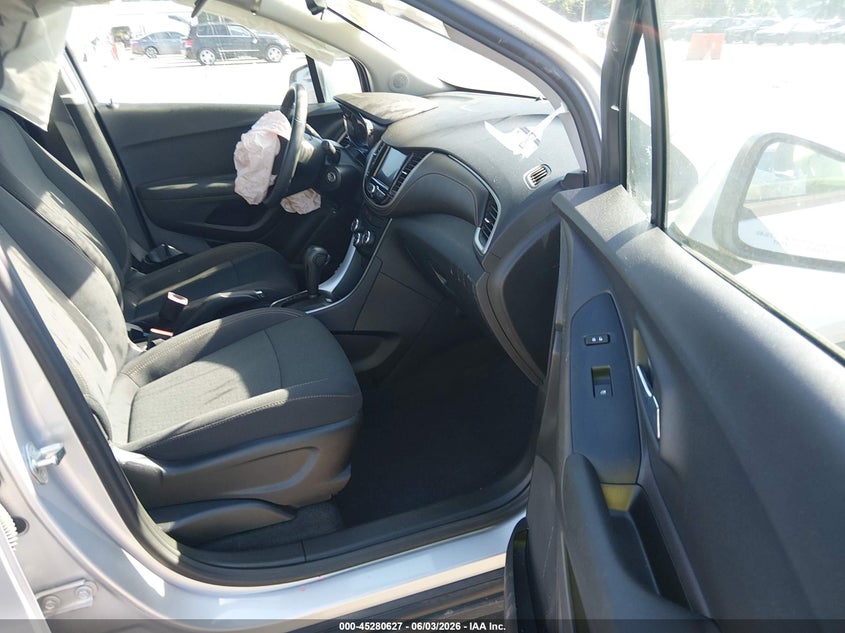 2020 CHEVROLET TRAX auction photo 5