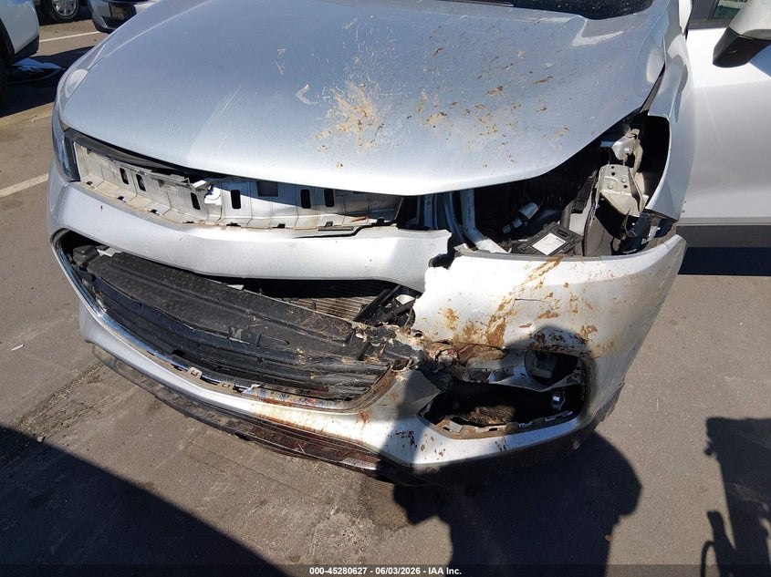 2020 CHEVROLET TRAX auction photo 6