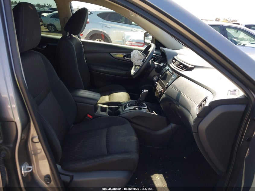 2018 NISSAN ROGUE auction photo 5