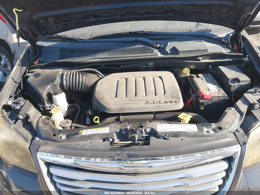 2011 Chrysler Town & Country Touring VIN: 2A4RR5DG4BR605286 Lot: 45280654
