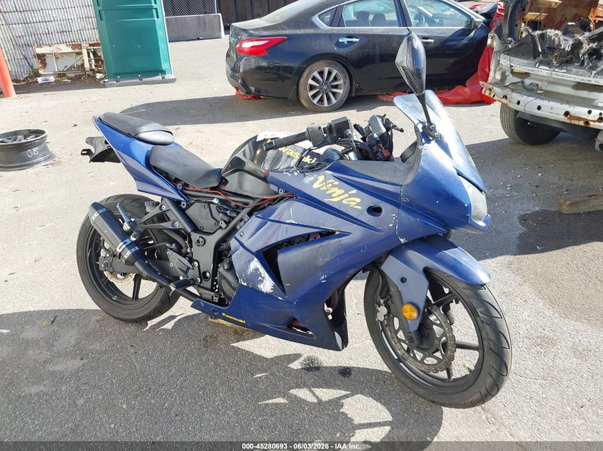2010 Kawasaki Ex250 J VIN: JKAEXMJ19ADA62617 Lot: 45280693