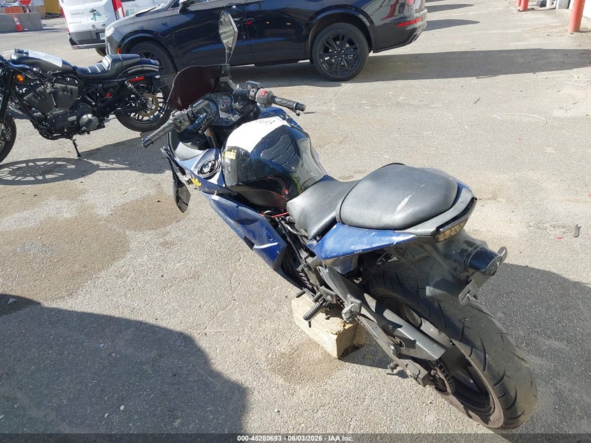 2010 KAWASAKI EX250 auction photo 3