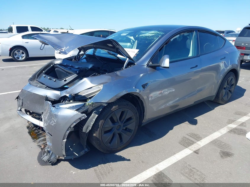 2025 TESLA MODEL Y auction photo 2