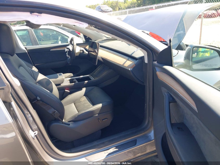 2025 TESLA MODEL Y auction photo 5