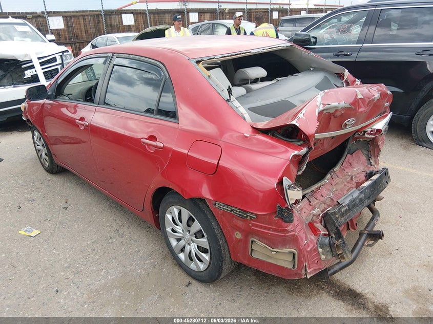 Vin: 2t1bu4ee5cc898615, lot: 45778536, toyota corolla le 20123