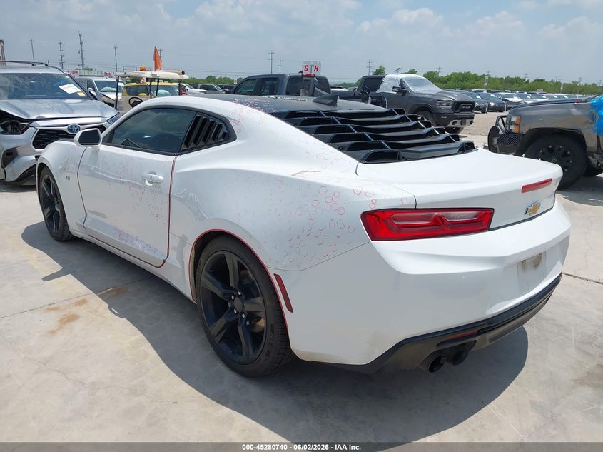 Vin: 1g1fb1rs3j0109562, lot: 45778564, chevrolet camaro 1lt 20183