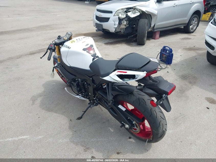 2025 SUZUKI GSX-R750 auction photo 3
