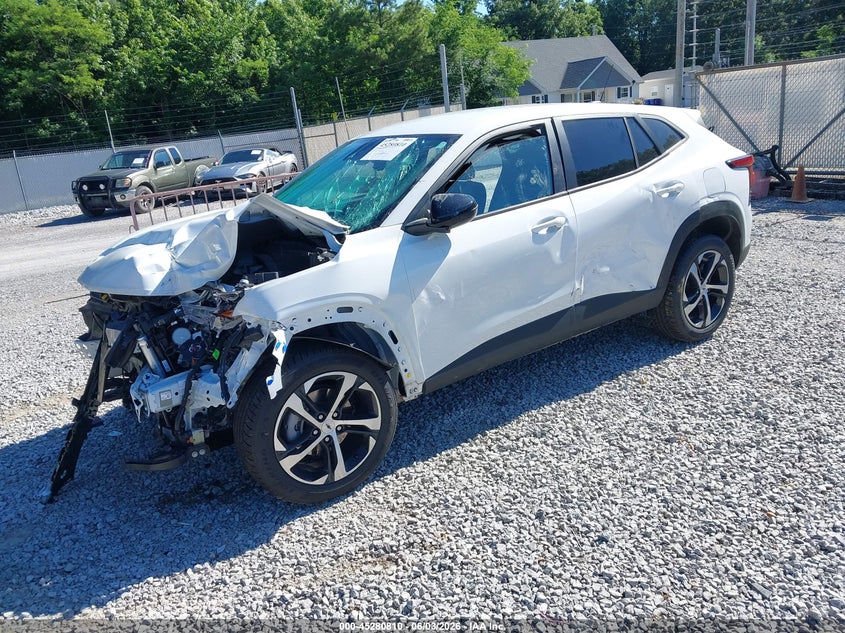 2024 CHEVROLET TRAX auction photo 2