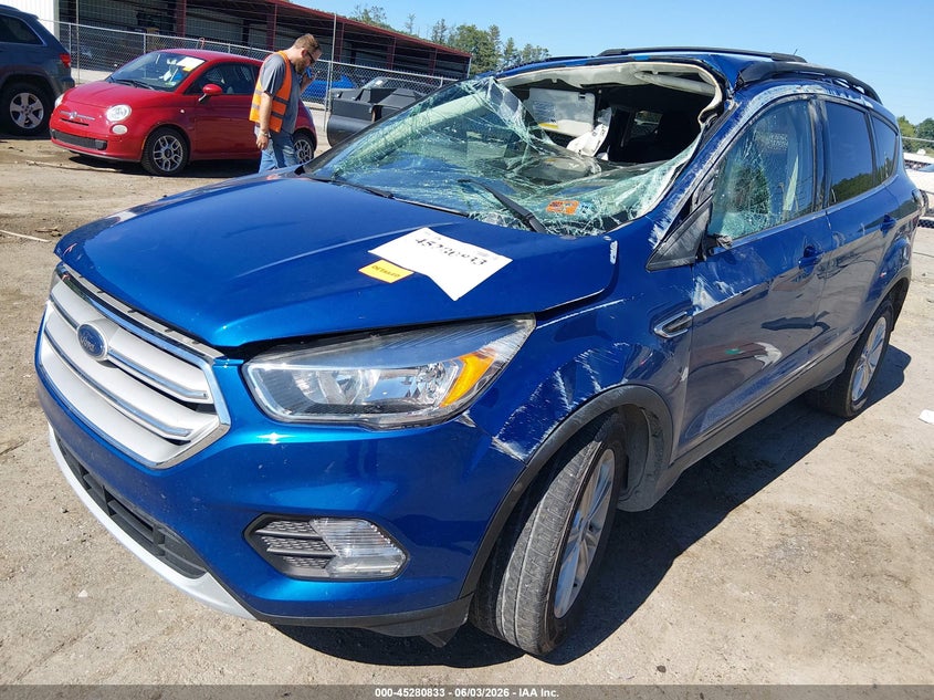 Vin: 1fmcu9gd1jub81159, lot: 45778657, ford escape se 20182