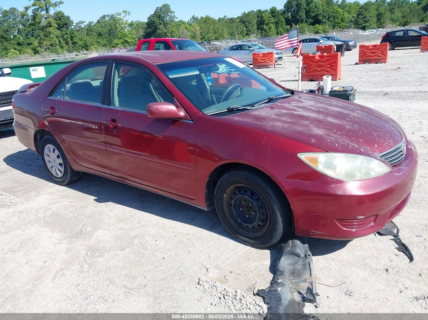 2005 Toyota Camry Le