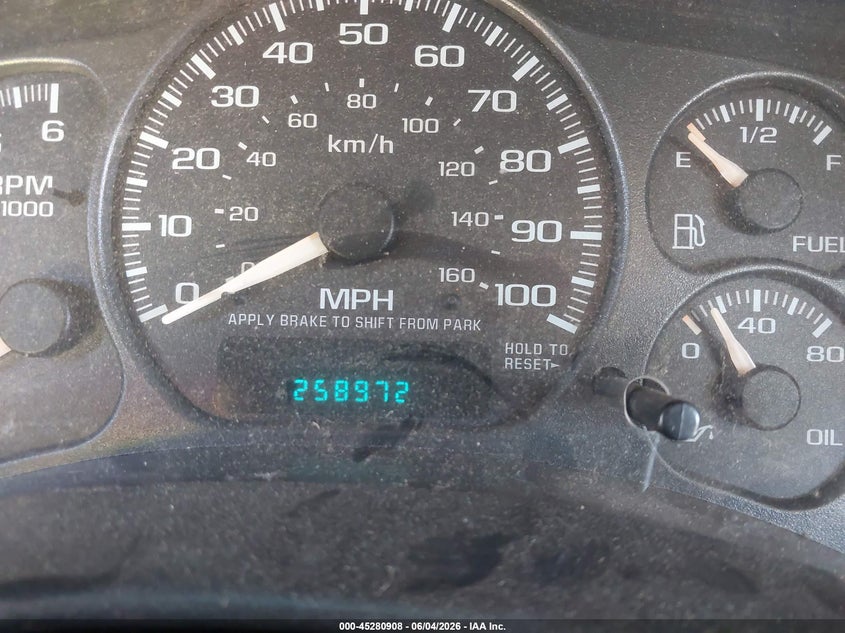 2002 GMC YUKON XL 1500 auction photo 7