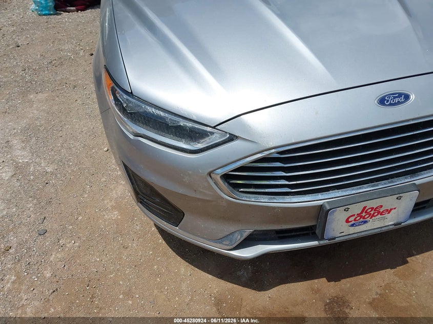 2020 FORD FUSION auction photo 6