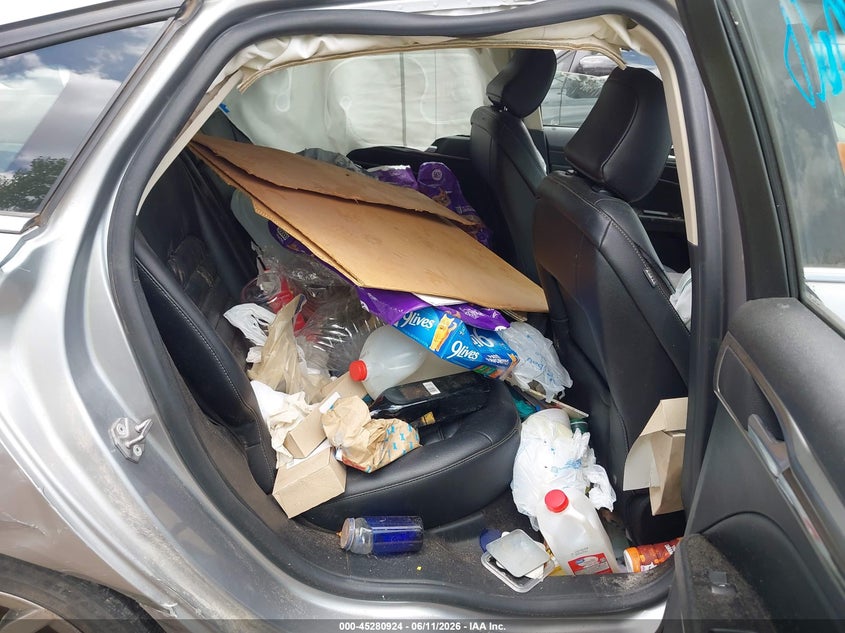 2020 FORD FUSION auction photo 8