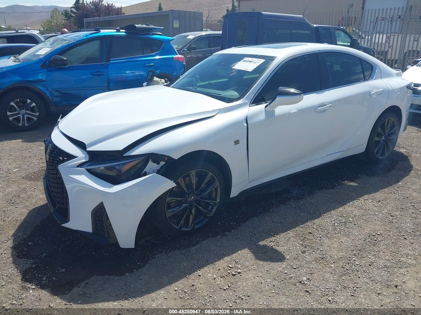 Vin: jthb81f25r5053176, lot: 45778771, lexus is 300 f sport design 20242