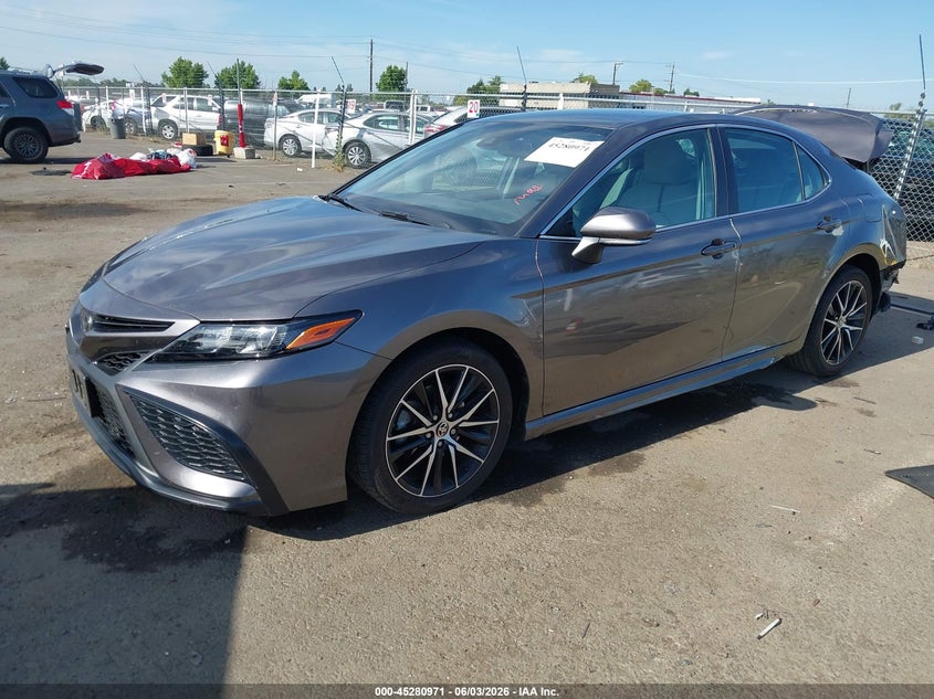 Vin: 4t1t11ak3nu667933, lot: 45778795, toyota camry se 20222