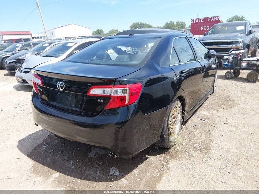 Vin: 4t1bf1fk9cu030404, lot: 45778826, toyota camry se 20124