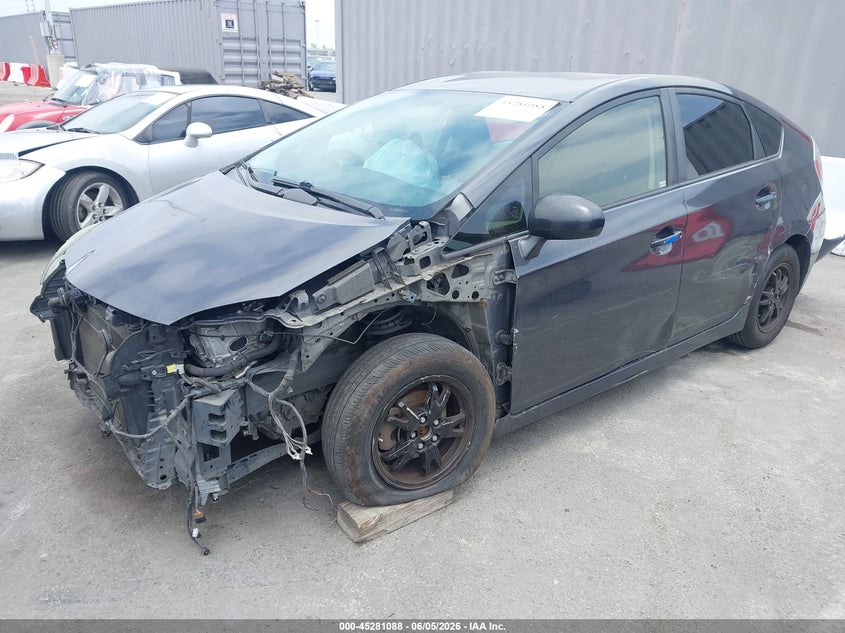 2015 TOYOTA PRIUS auction photo 2