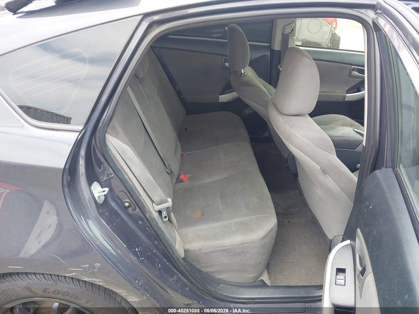 2015 TOYOTA PRIUS auction photo 8