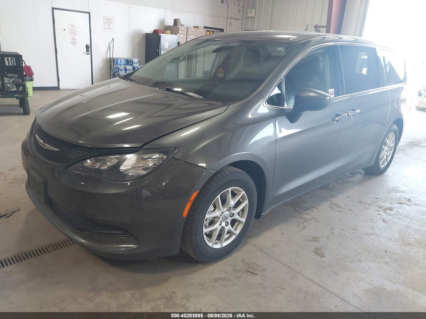 2022 CHRYSLER VOYAGER auction photo 2