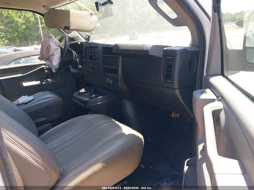 Vin: 1gczggfg0h1339122, lot: 45779037, chevrolet express 3500 work van 2017 img_1