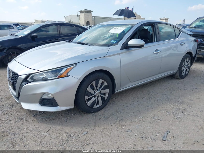 2020 NISSAN ALTIMA auction photo 2