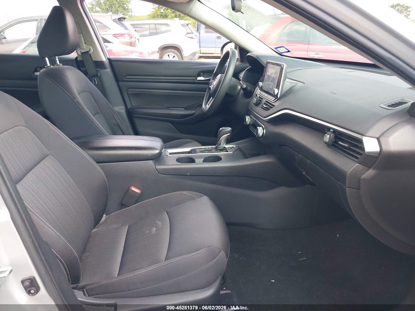 2020 NISSAN ALTIMA auction photo 5
