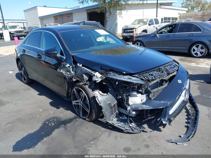 2019 Mercedes-Benz A 220 VIN: WDD3G4EB5KW017294 Lot: 45281414