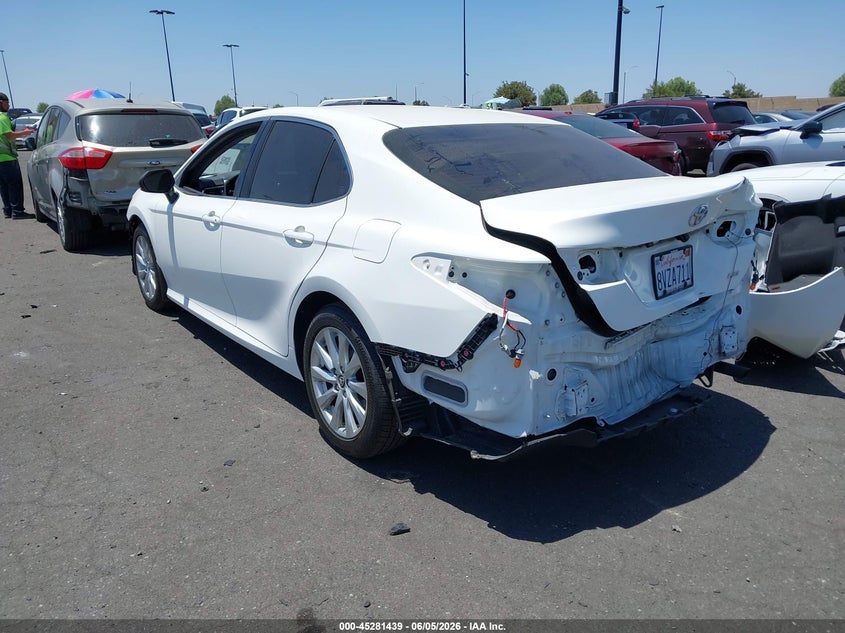 Vin: jtnb11hk7j3005340, lot: 45779263, toyota camry le 20183