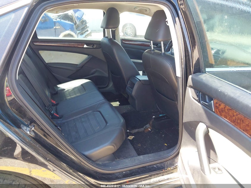 2012 VOLKSWAGEN PASSAT auction photo 8