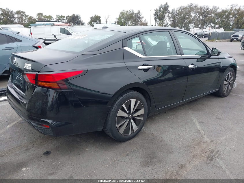 2021 NISSAN ALTIMA auction photo 4