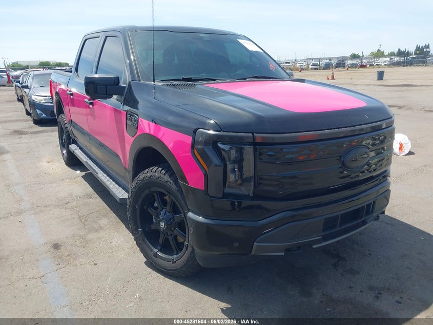 2022 FORD F-150 LIGHTNING  (VIN: 1FTVW1EV3NWG13913)