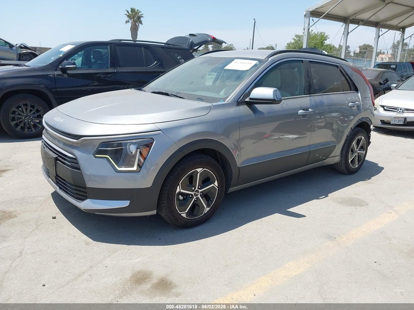 Vin: kndcr3le9p5057192, lot: 45779442, kia niro ex 20232