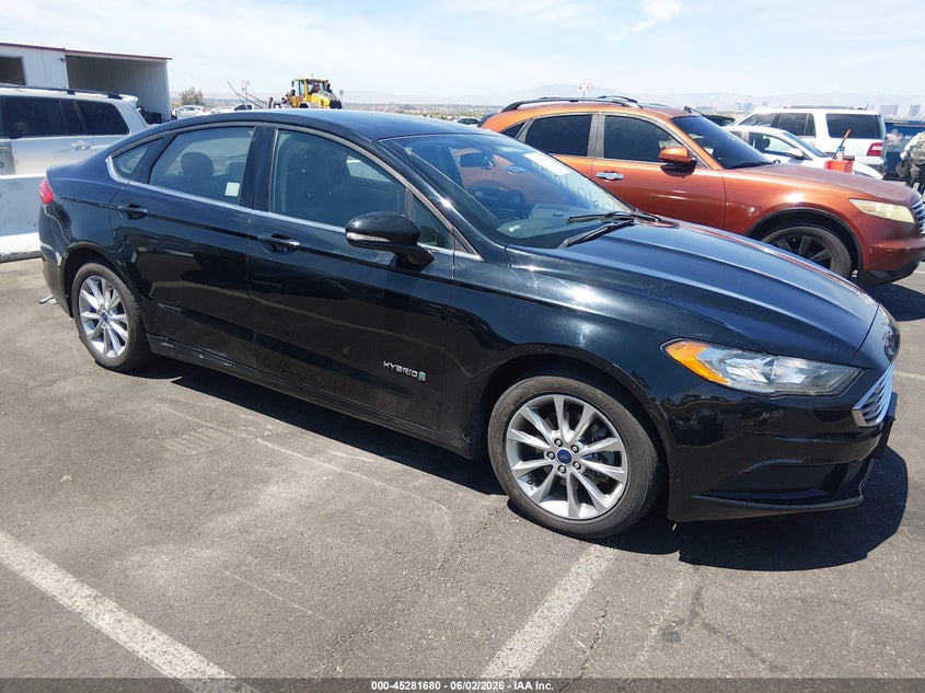 Vin: 3fa6p0luxhr263358, lot: 45779504, ford fusion hybrid se 2017 img_1