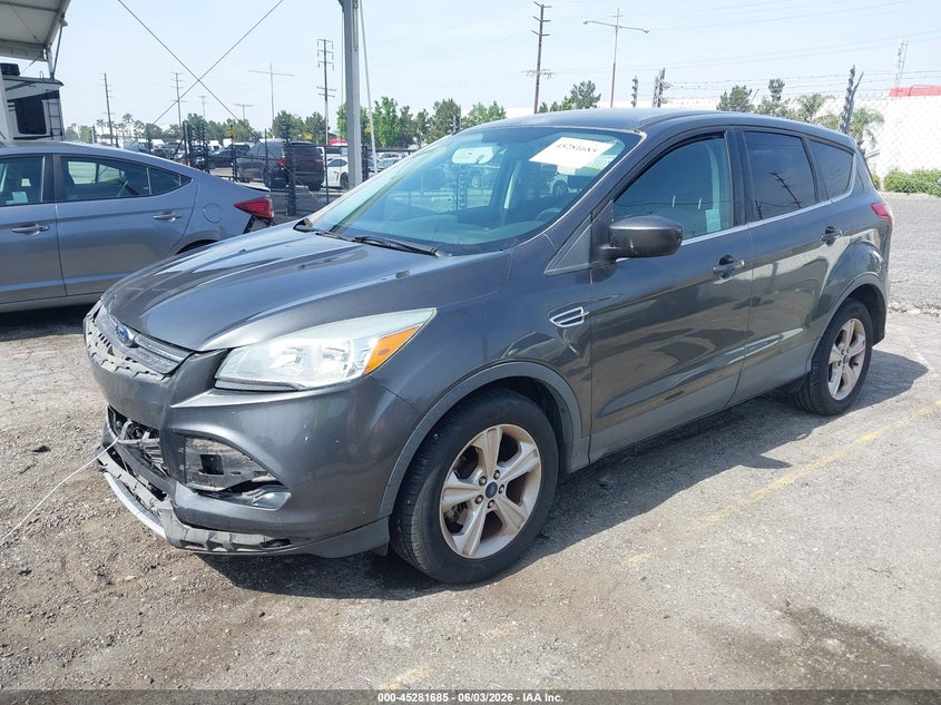 Vin: 1fmcu0gxxfub07316, lot: 45779509, ford escape se 20152