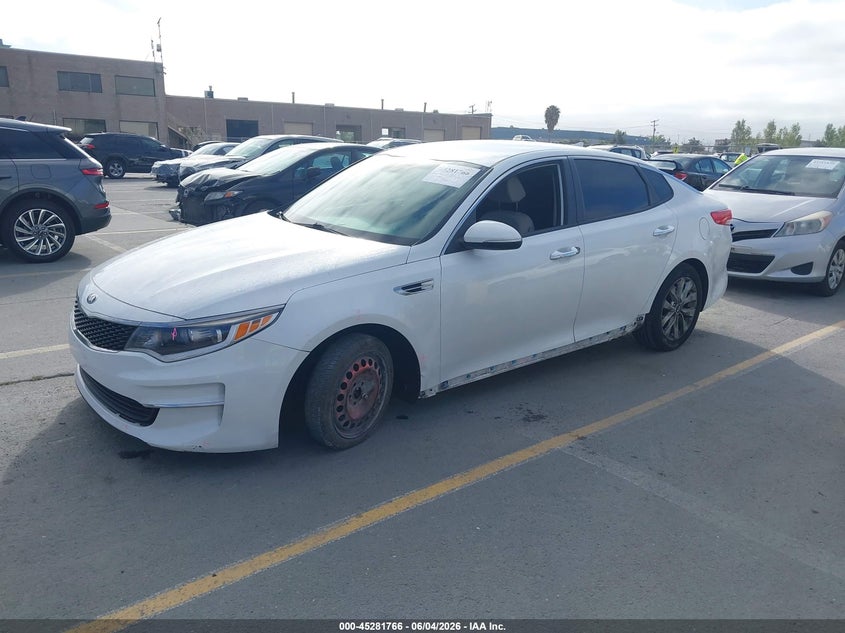 Vin: 5xxgt4l37jg268840, lot: 45779590, kia optima lx 20182