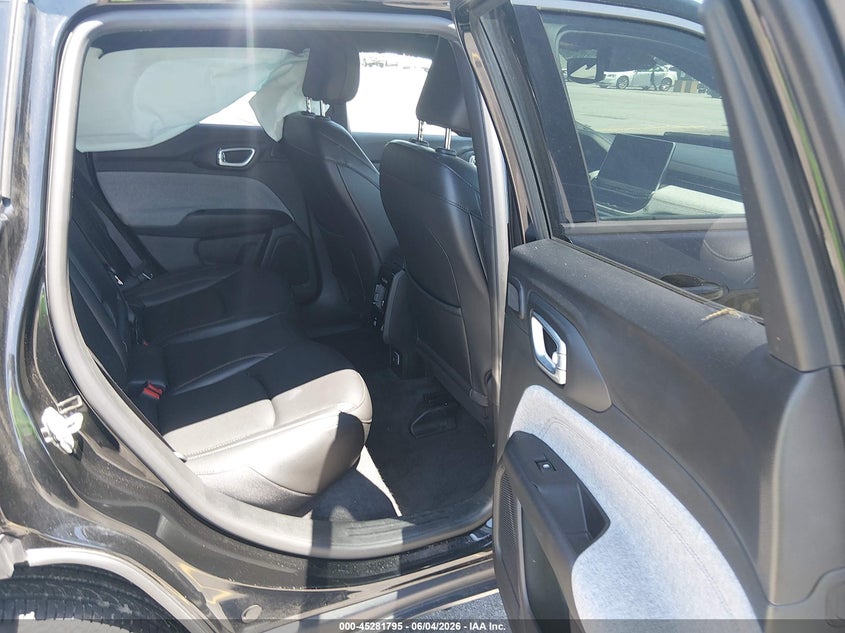 2024 Jeep Compass Latitude Lux Fwd VIN: 3C4NJDFN6RT135139 Lot: 45281795