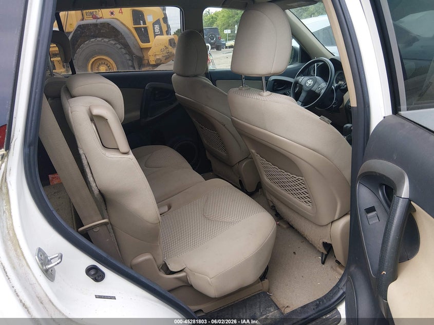 2011 TOYOTA RAV4 auction photo 8