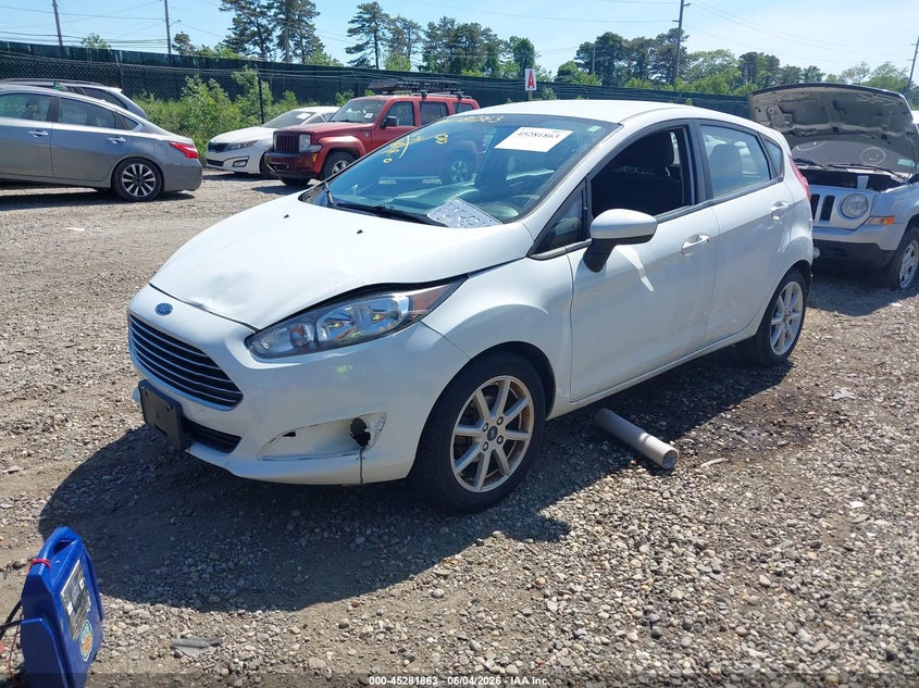 Vin: 3fadp4ej4km106611, lot: 45779687, ford fiesta se 20192
