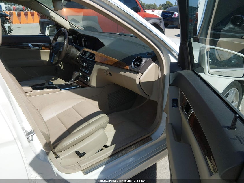 2012 Mercedes-Benz C 250 Luxury/Sport VIN: WDDGF4HB8CR236265 Lot: 45281864